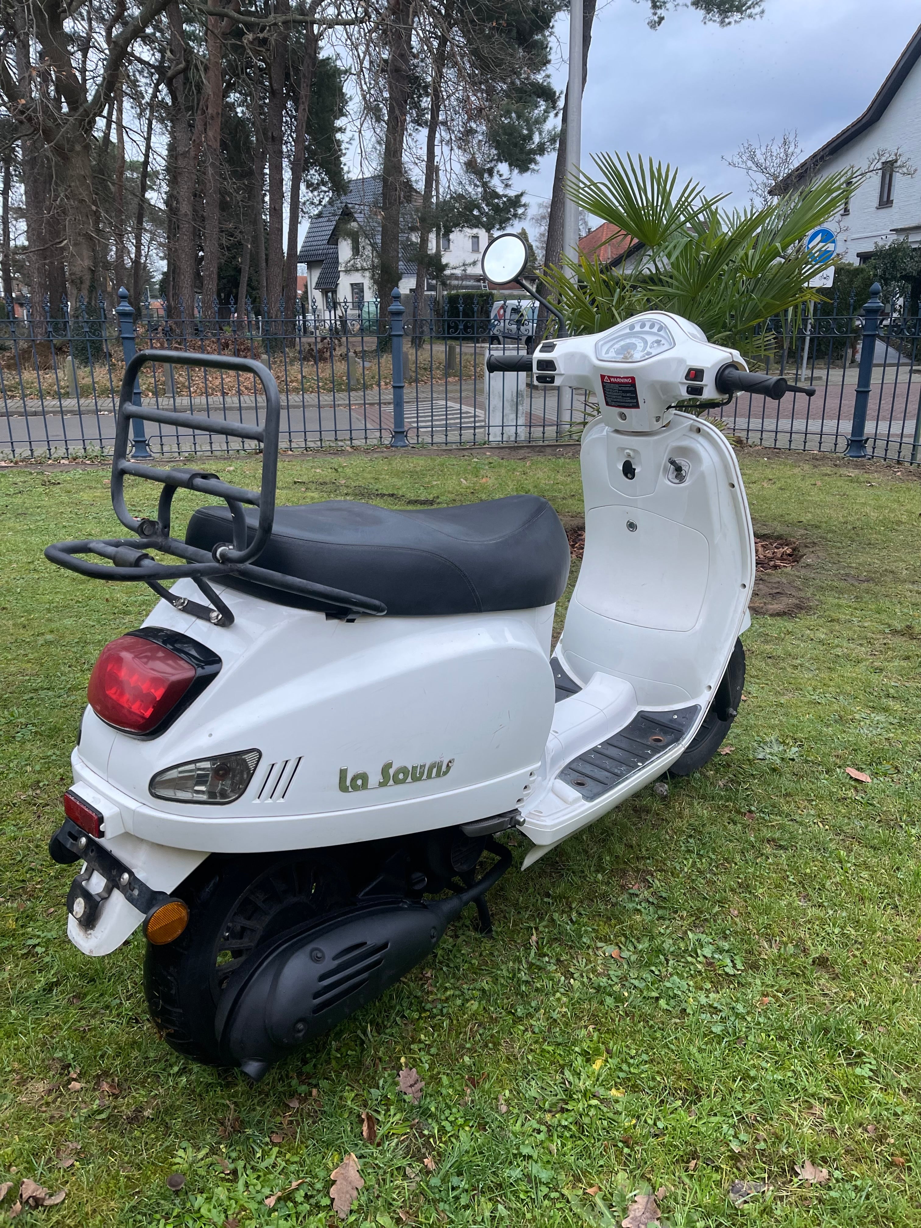 LA SOURIS A KLASSE SCOOTER